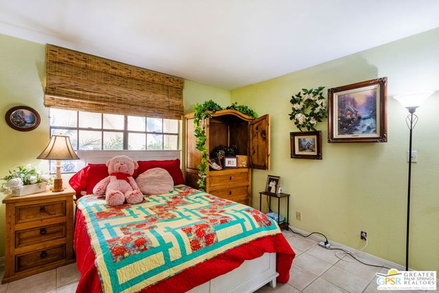 5300 E Waverly Drive C13, Palm Springs, CA 92264