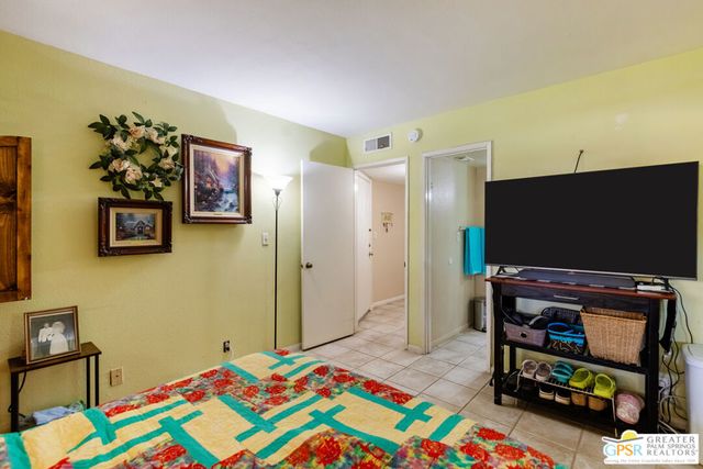 5300 E Waverly Drive C13, Palm Springs, CA 92264