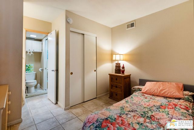 5300 E Waverly Drive C13, Palm Springs, CA 92264