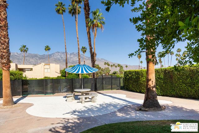 5300 E Waverly Drive C13, Palm Springs, CA 92264