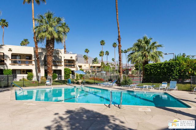 5300 E Waverly Drive C13, Palm Springs, CA 92264