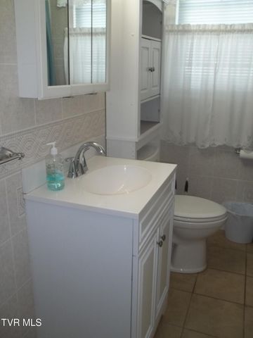 1012 College Avenue, Bristol, TN 37620