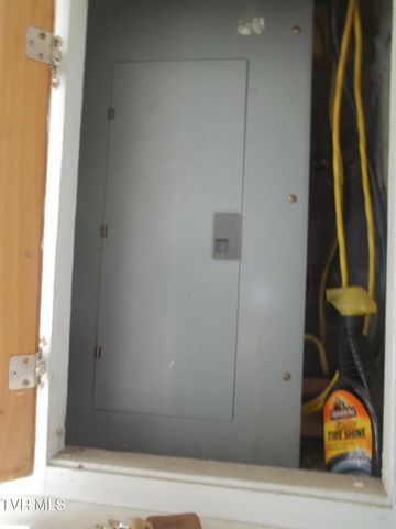 1012 College Avenue, Bristol, TN 37620