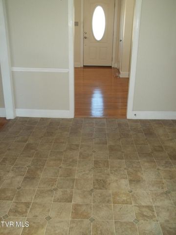 1012 College Avenue, Bristol, TN 37620