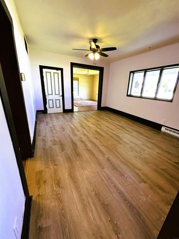 532 Bradford, Marble Rock, IA 50653
