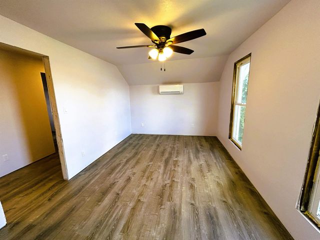 532 Bradford, Marble Rock, IA 50653