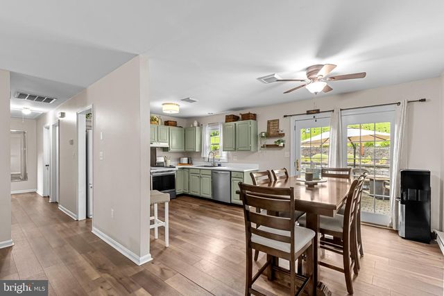 999 WHITE OAK RD, Manheim, PA 17545