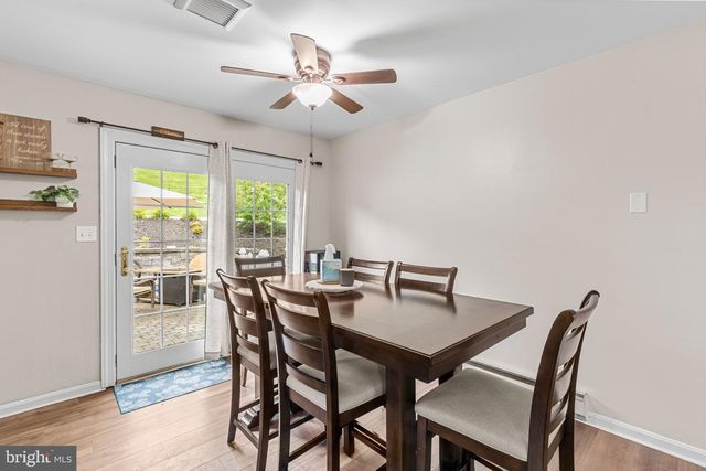 999 WHITE OAK RD, Manheim, PA 17545