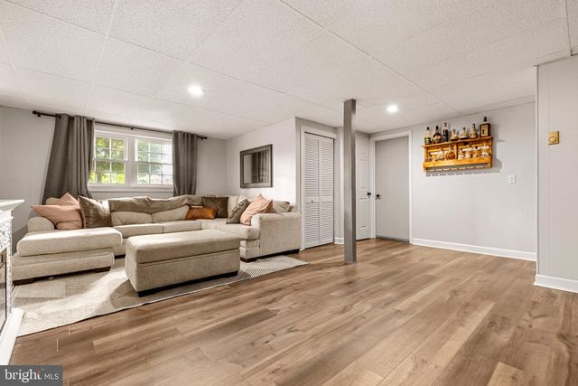 999 WHITE OAK RD, Manheim, PA 17545