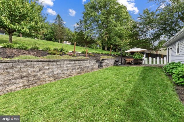 999 WHITE OAK RD, Manheim, PA 17545