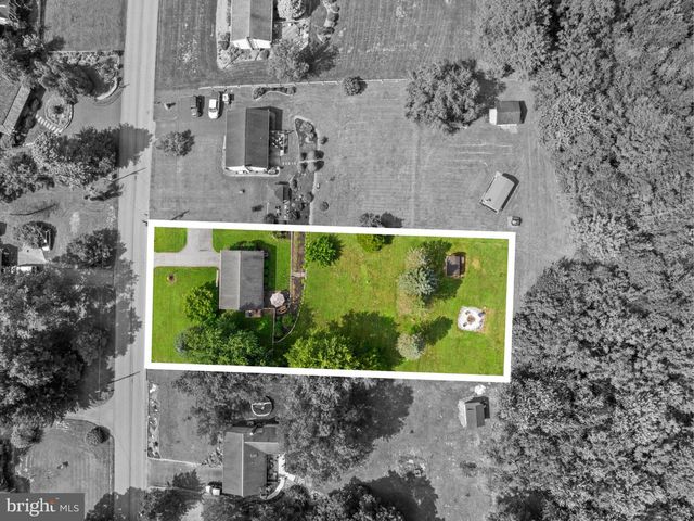 999 WHITE OAK RD, Manheim, PA 17545