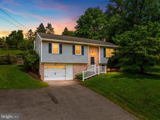 999 WHITE OAK RD, Manheim, PA 17545