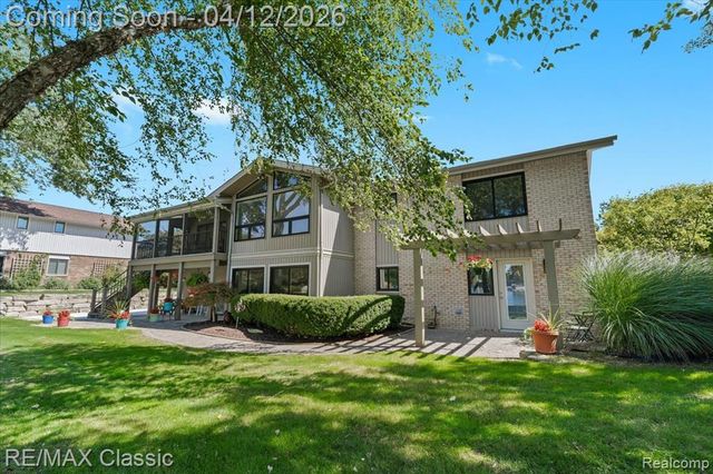 4751 Winewood Lane, Commerce Twp, MI 48382