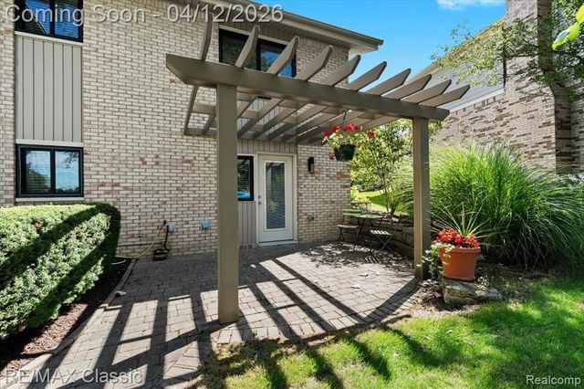 4751 Winewood Lane, Commerce Twp, MI 48382