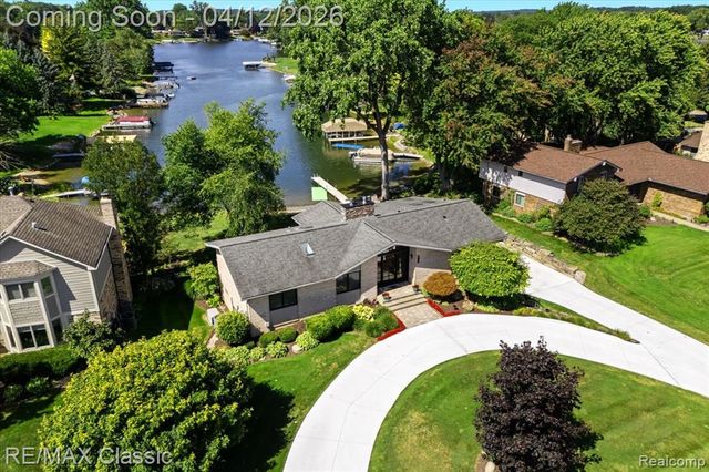 4751 Winewood Lane, Commerce Twp, MI 48382