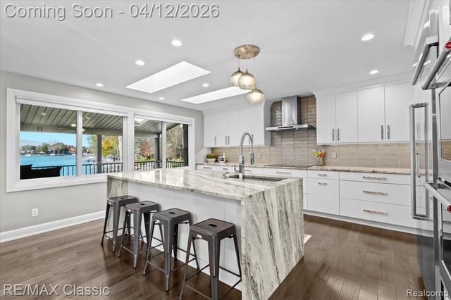 4751 Winewood Lane, Commerce Twp, MI 48382