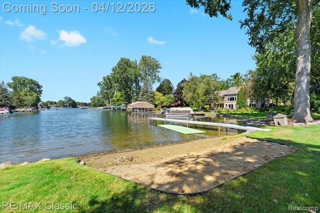 4751 Winewood Lane, Commerce Twp, MI 48382