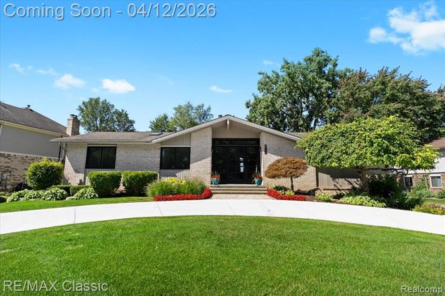 4751 Winewood Lane, Commerce Twp, MI 48382