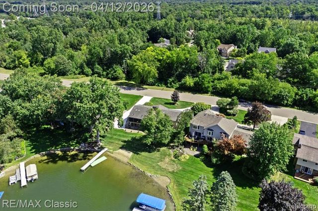 4751 Winewood Lane, Commerce Twp, MI 48382