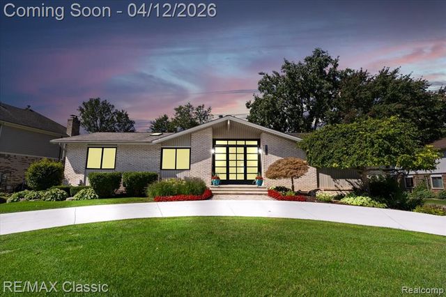 4751 Winewood Lane, Commerce Twp, MI 48382