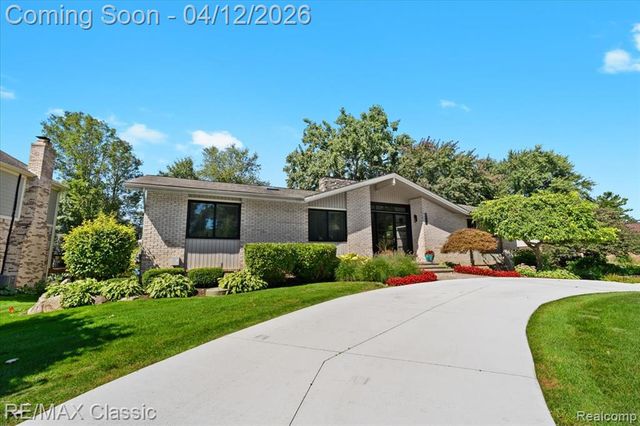 4751 Winewood Lane, Commerce Twp, MI 48382