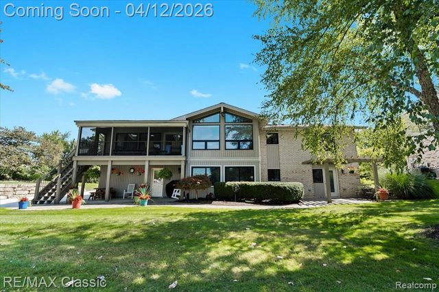4751 Winewood Lane, Commerce Twp, MI 48382