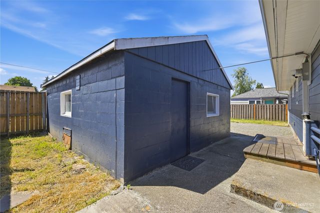 622 6th Street SE, Auburn, WA 98002