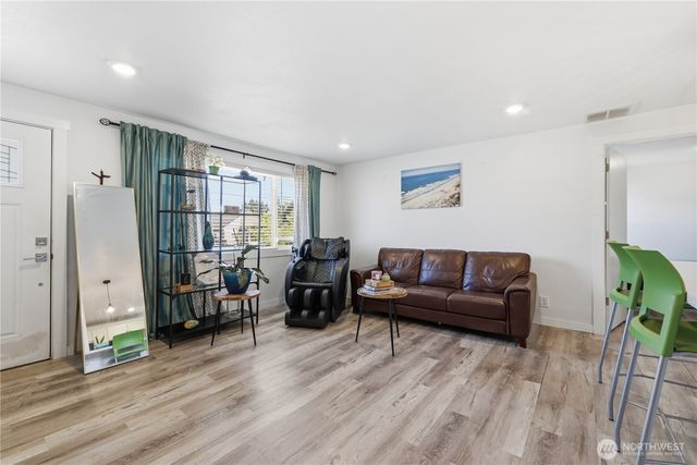 622 6th Street SE, Auburn, WA 98002