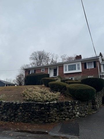 15A West St A, Woburn, MA 01801