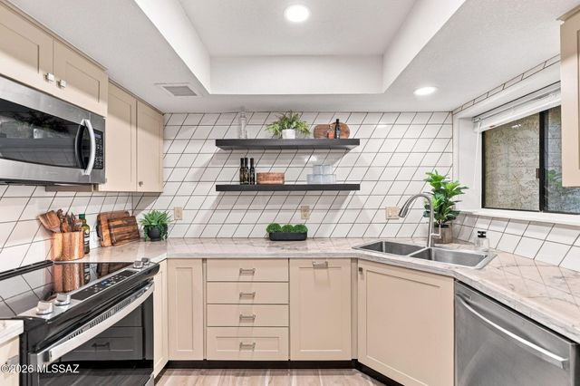 3985 N Paseo De Las Canchas, Tucson, AZ 85716