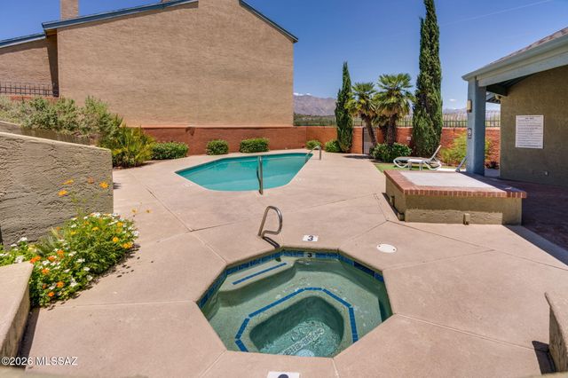 3985 N Paseo De Las Canchas, Tucson, AZ 85716