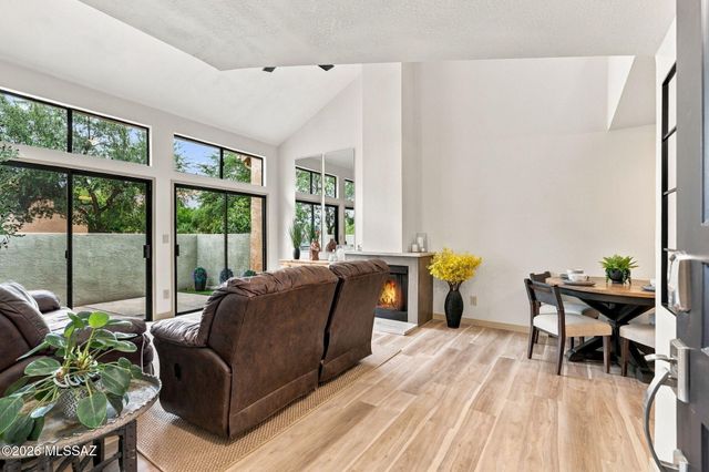 3985 N Paseo De Las Canchas, Tucson, AZ 85716