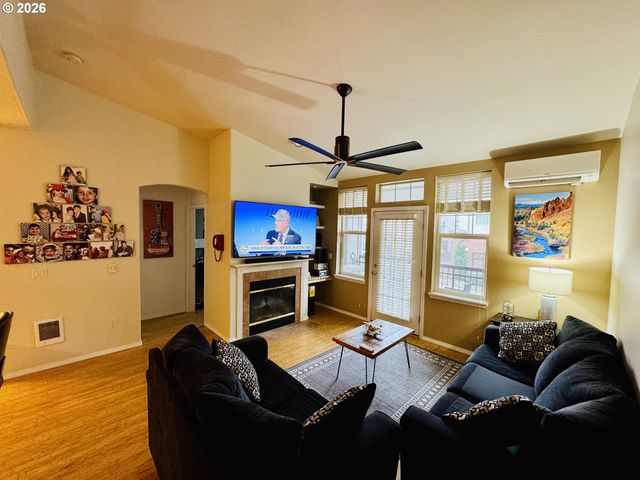 1180 Ne 63rd Way 1006, Hillsboro, OR 97124