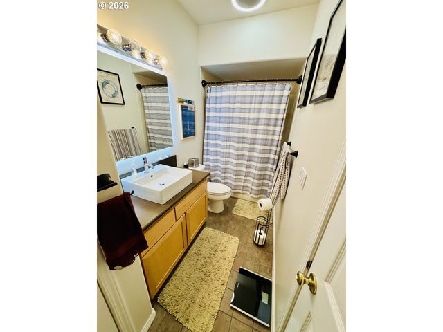 1180 Ne 63rd Way 1006, Hillsboro, OR 97124