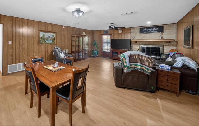 1009 Caprice Dr, Grand Saline, TX 75140