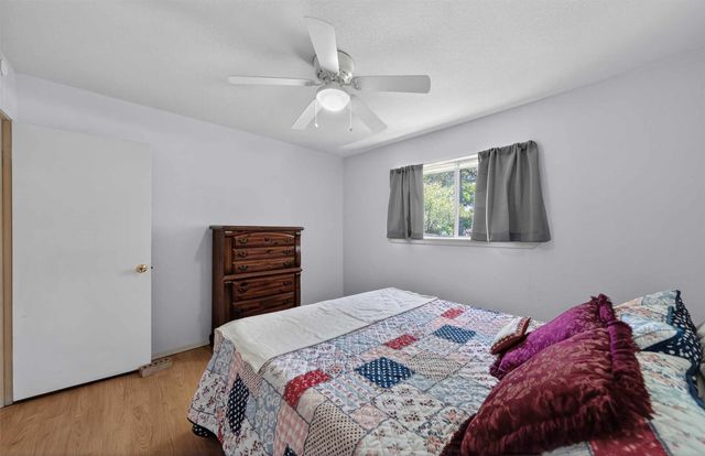 1009 Caprice Dr, Grand Saline, TX 75140