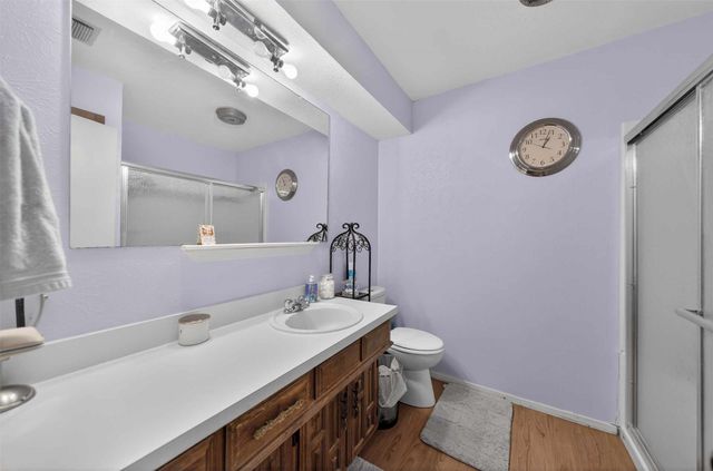 1009 Caprice Dr, Grand Saline, TX 75140