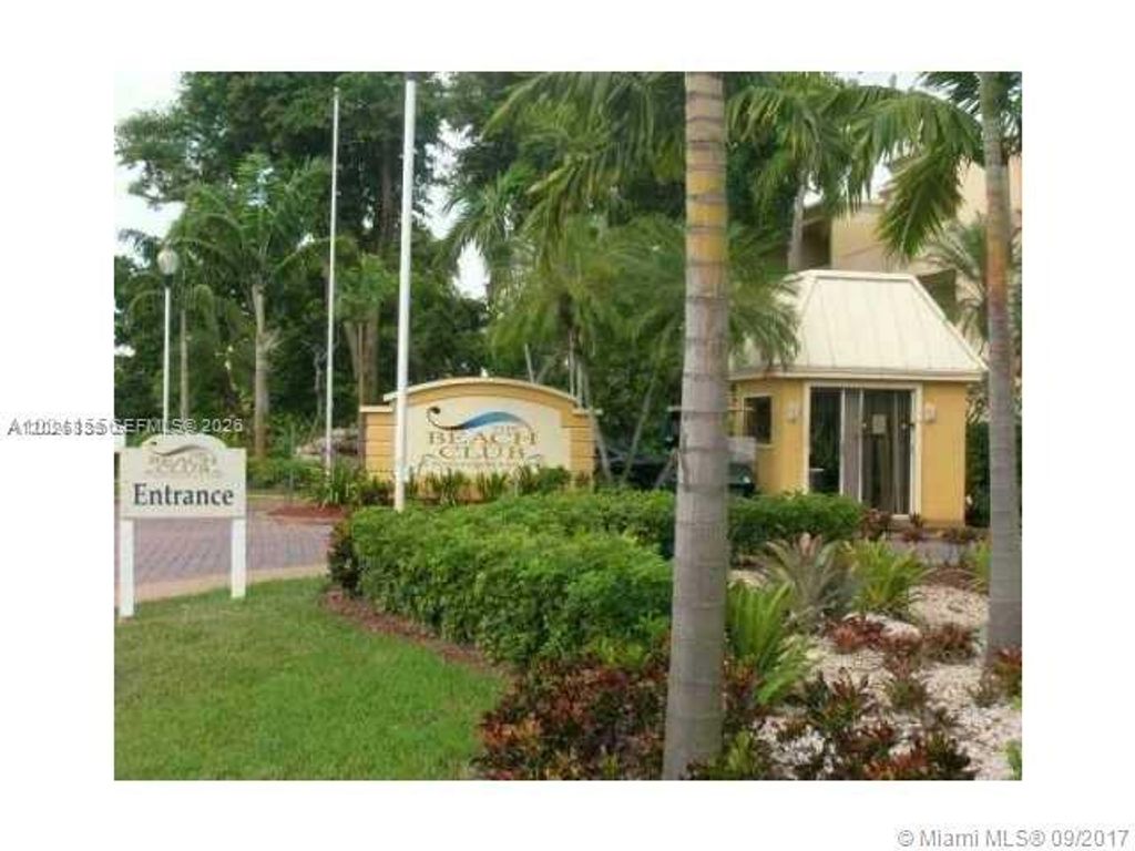 9351 FONTAINEBLEAU BL B214, Miami, FL 33172