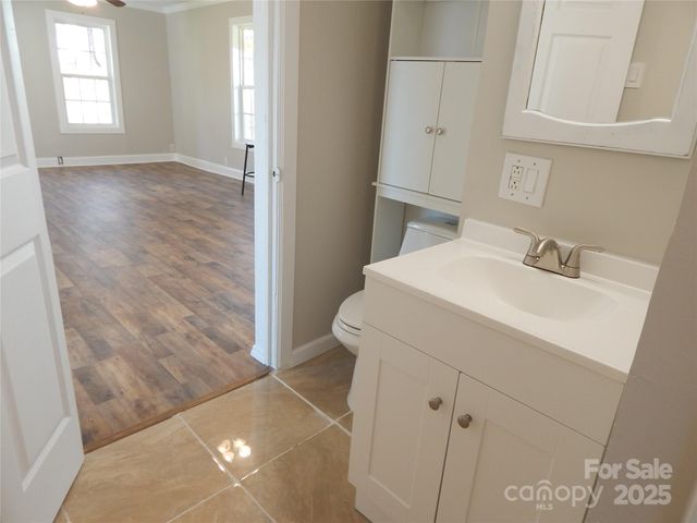 1033 4th Street, Statesville, NC 28677