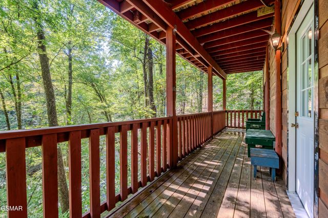 2408 Balsam Circle, Sevierville, TN 37876