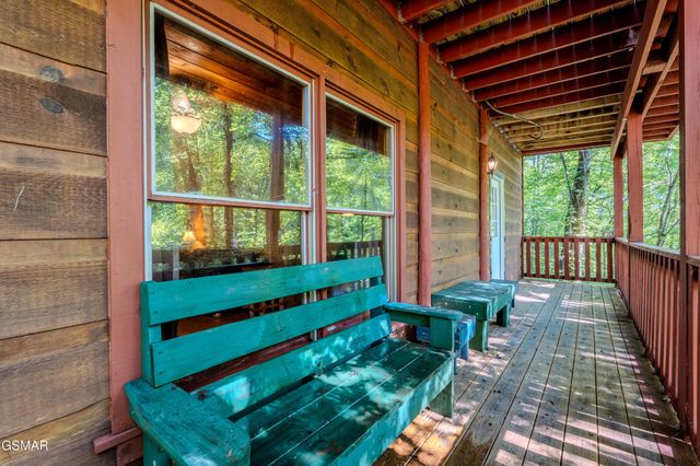 2408 Balsam Circle, Sevierville, TN 37876