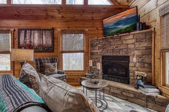 2408 Balsam Circle, Sevierville, TN 37876