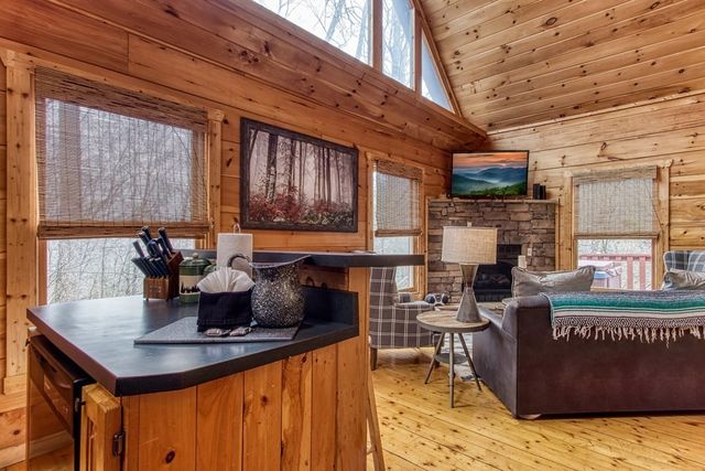 2408 Balsam Circle, Sevierville, TN 37876