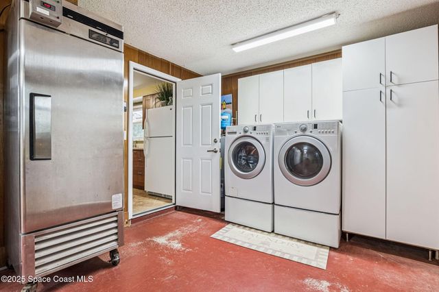 2 Ted Circle, New Smyrna Beach, FL 32169