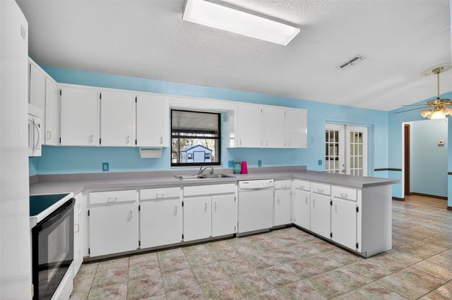 9745 SW 30TH TERRACE, Ocala, FL 34476