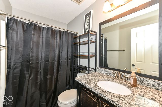 250 Lakemoore Street, Brownsburg, IN 46112