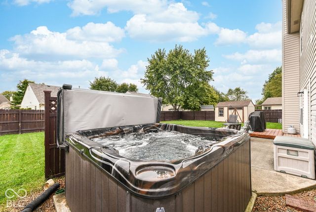 250 Lakemoore Street, Brownsburg, IN 46112