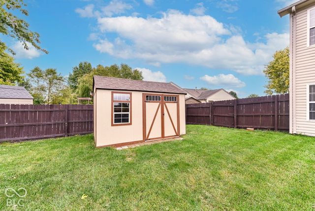 250 Lakemoore Street, Brownsburg, IN 46112