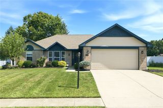904 Sunset Drive, Englewood, OH 45322