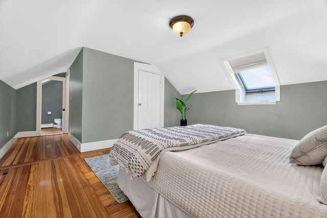 122 W Wyoming Ave C, Melrose, MA 02176